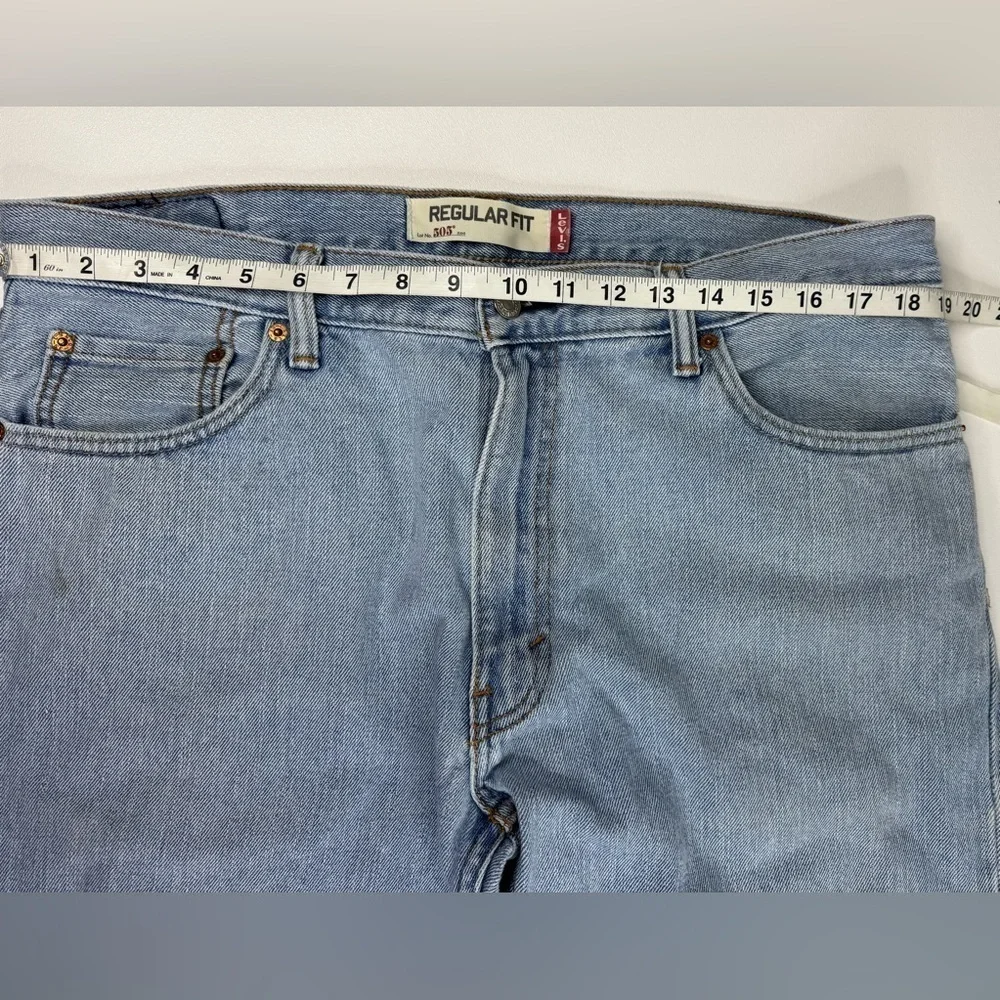 Vintage Levi’s 505 Regular Fit Red Tag 100% Cotton Jeans 36 X 29
